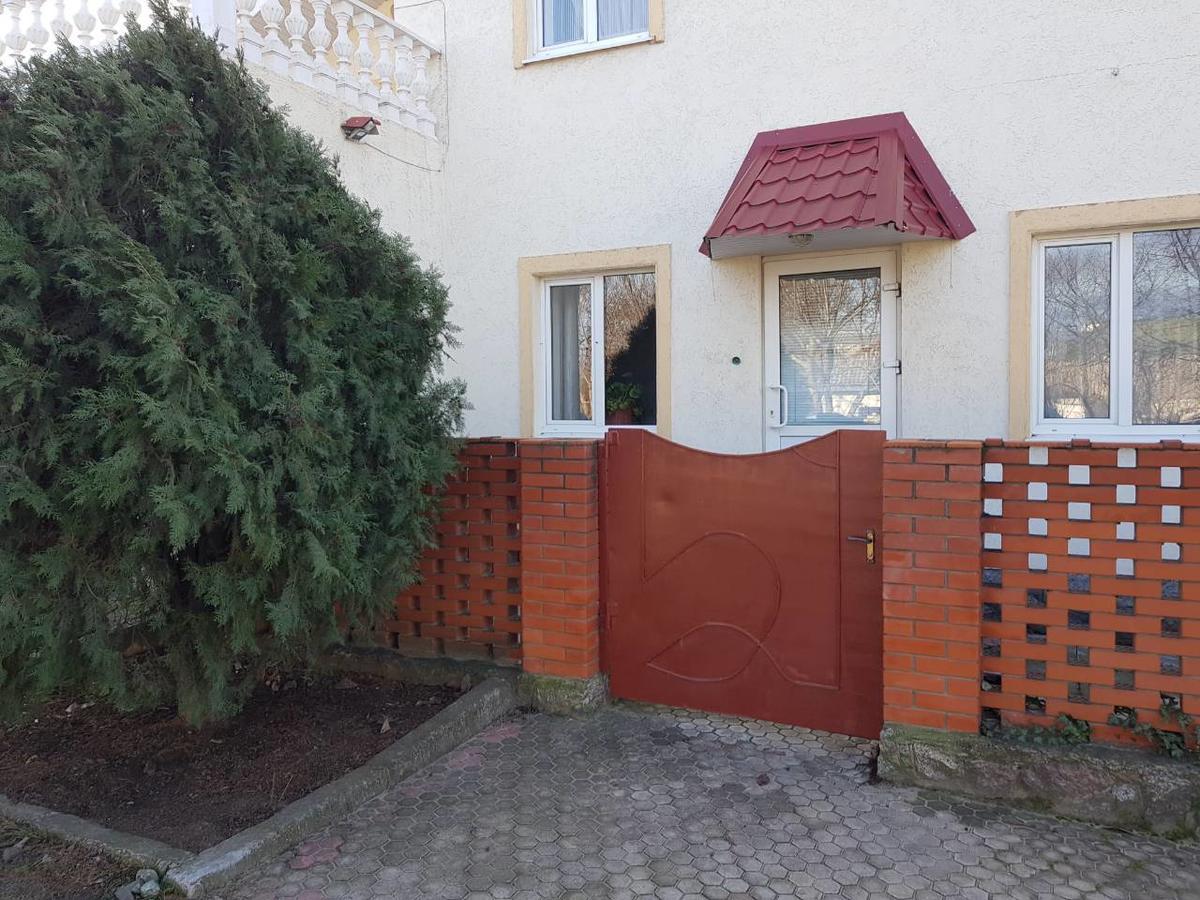 Отель "Natali" Mikolajiv Kültér fotó