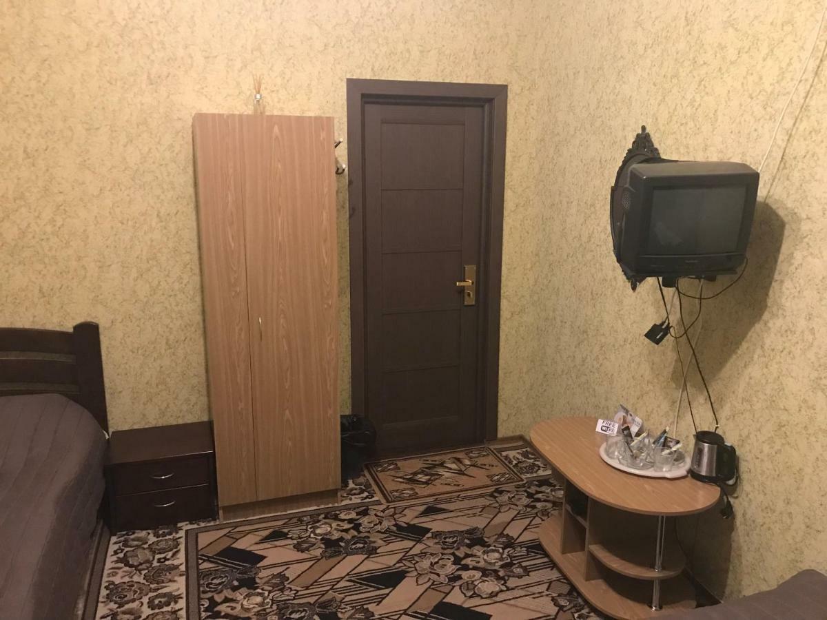 Отель "Natali" Mikolajiv Kültér fotó